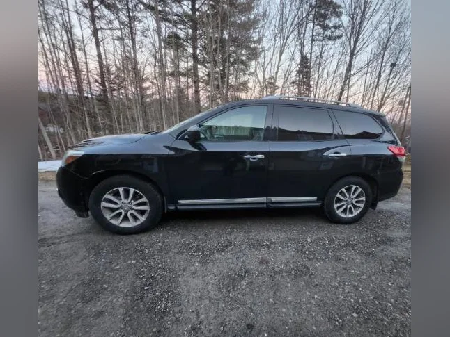 2016 Nissan Pathfinder SL