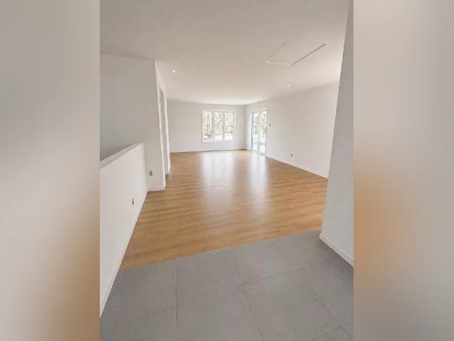 Logement 4 1/2 luxueux style semi-détachée Bellefeuille (Saint-Jérôme) thumbnail 2