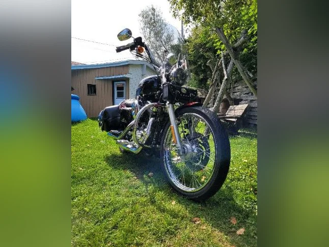 moto harley davidson sporters seventy-two thumbnail 3