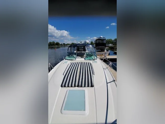 Bayliner 2006 325 modèle RARE thumbnail 4