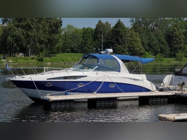 Bayliner 2006 325 modèle RARE