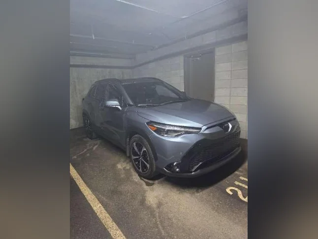 Toyota Corolla crosse XSE hybride thumbnail 5
