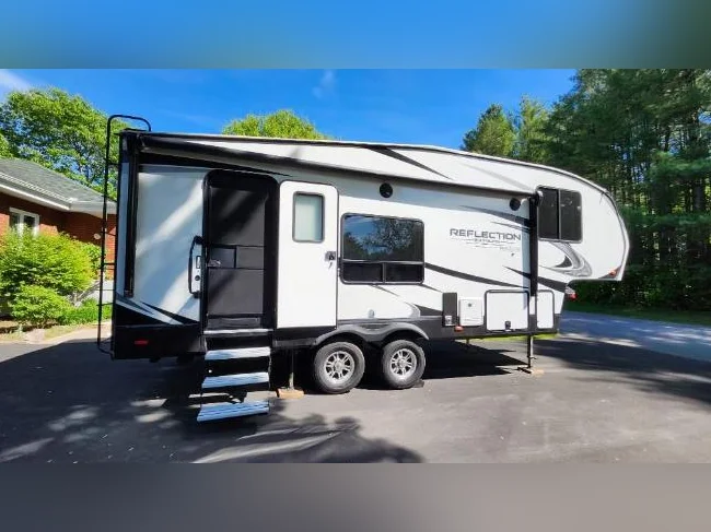 Fifth Wheel 2022 Grand Design, Reflection Serie 150 SE, Modèle 226RK thumbnail 2