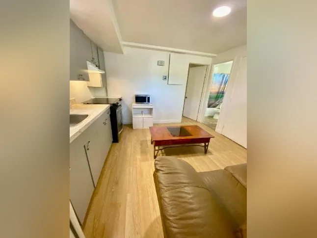 2 1/2 RÉNOVÉ À LOUER À TROIS-RIVIÈRES thumbnail 4