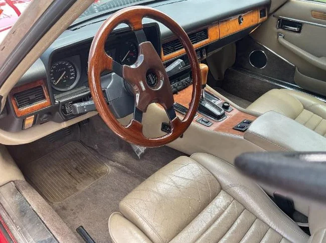 Auto de collection Jaguar XJS 1990 comme neuf 2 propriétaires jamais accidenté thumbnail 5