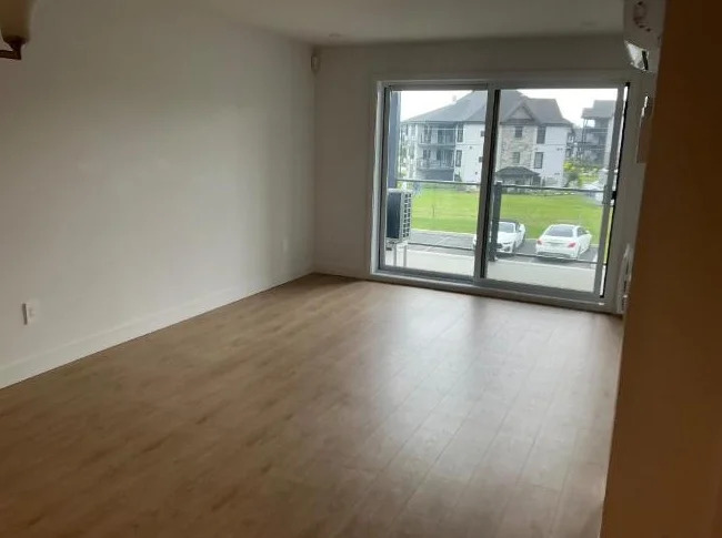Condo à louer thumbnail 7