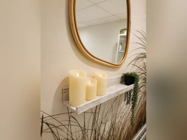 Salon haut de gamme clé en main - Turnkey Upscale Salon thumbnail 2