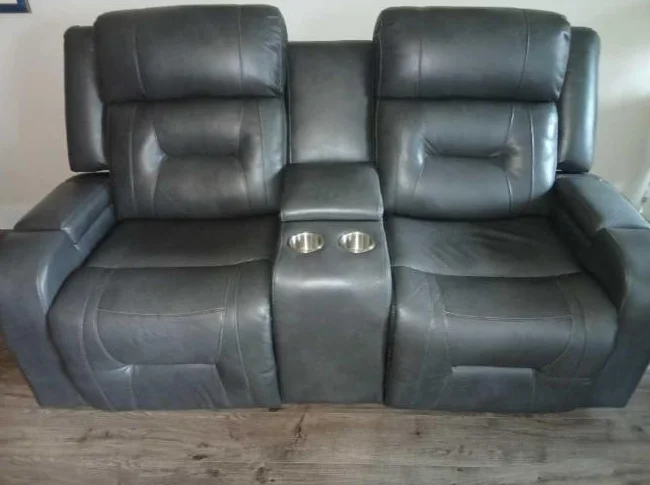 Causeuse modulaire inclinable avec console. thumbnail 2