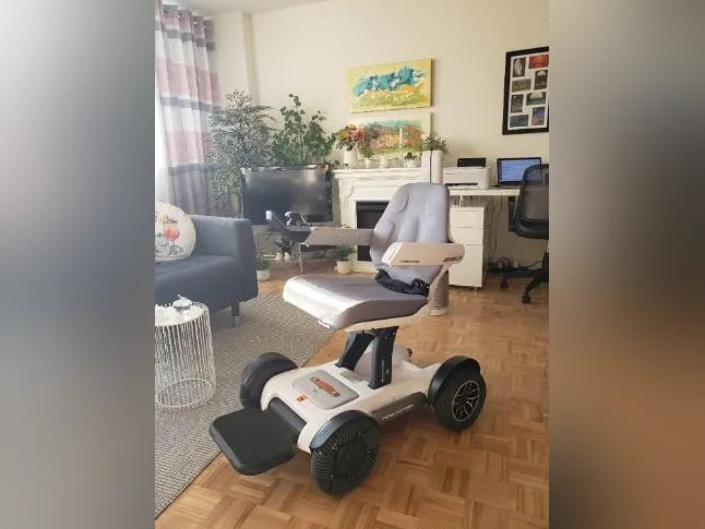 Fauteuil électrique pliable