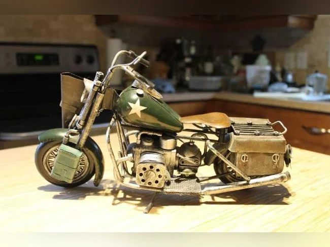PRIX REVU À LA BAISSE: collection de mini-motos thumbnail 3