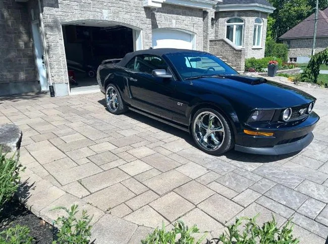Mustang GT 2005 convertible thumbnail 9