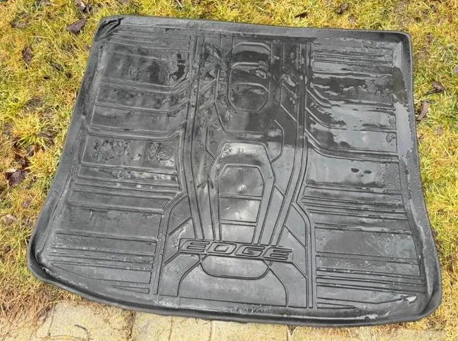 tapis valise en caoutchouc originaux (OEM) pour Ford Edge modèles 2015-2026