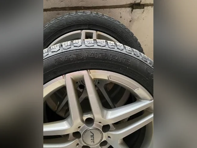 BMW roues et pneus 18 pouces thumbnail 5