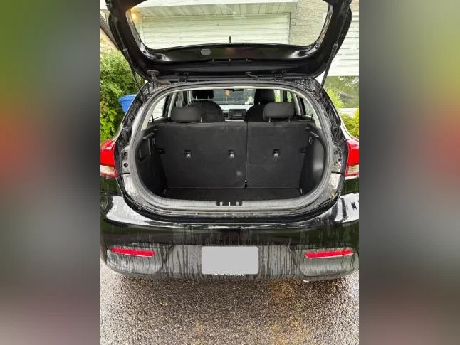 Kia Rio LX+ 2020 Hatchback – Seulement 41 000 km – Manuelle Excellente occasion à ne pas manquer ! thumbnail 5