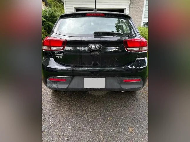 Kia Rio LX+ 2020 Hatchback – Seulement 41 000 km – Manuelle Excellente occasion à ne pas manquer ! thumbnail 4