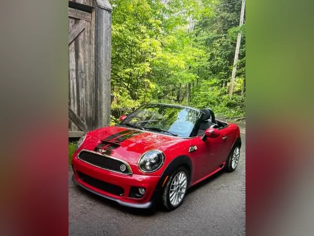 2013 MINI Cooper S Roadster R59 thumbnail 2