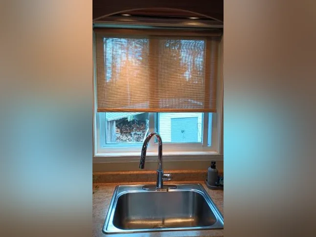 Beaux stores Roller Shade sans fil avec quincaillerie