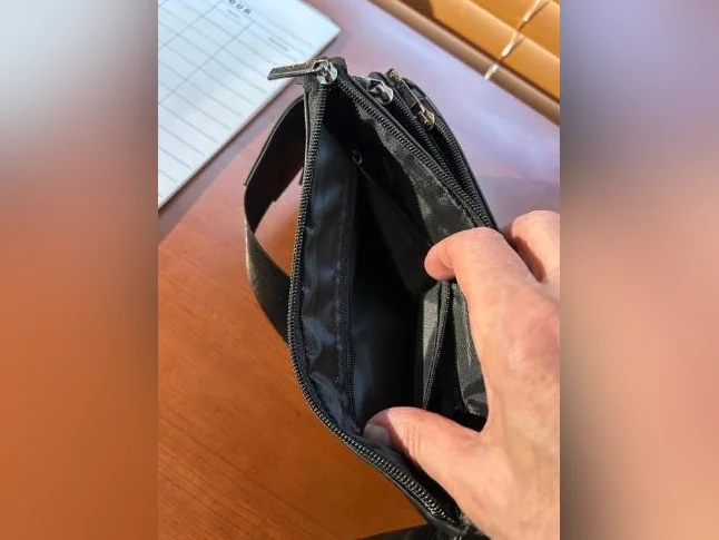 Porte feuilles Banane en cuir véritable thumbnail 4