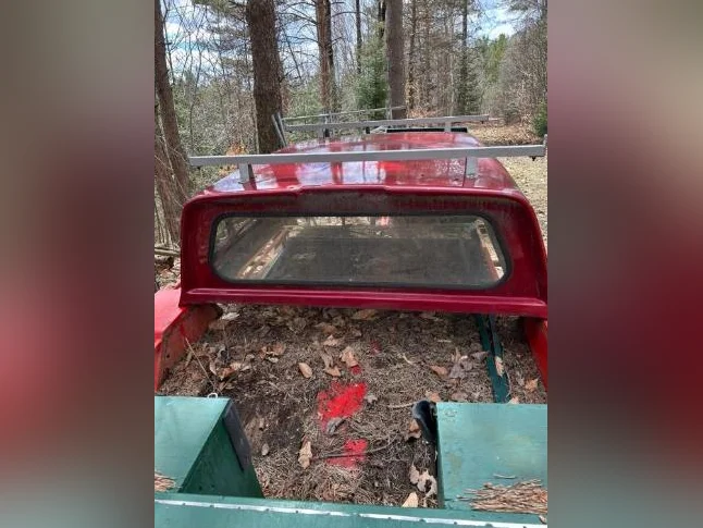 Boîte de fibre LEER pour Ford ranger 2010 , 2011 , avec support à canot .