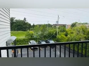 4 ½ disponible à Brossard avec toutes les commodités thumbnail 6