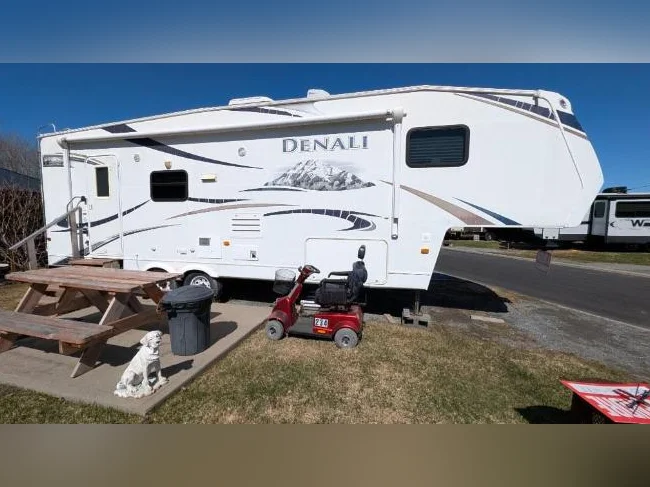 2009 Deutchmen Denali