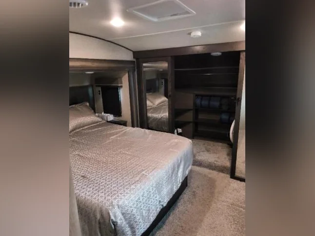 Fifthwheel 2021 Grand Design Reflecion 337RLS thumbnail 7