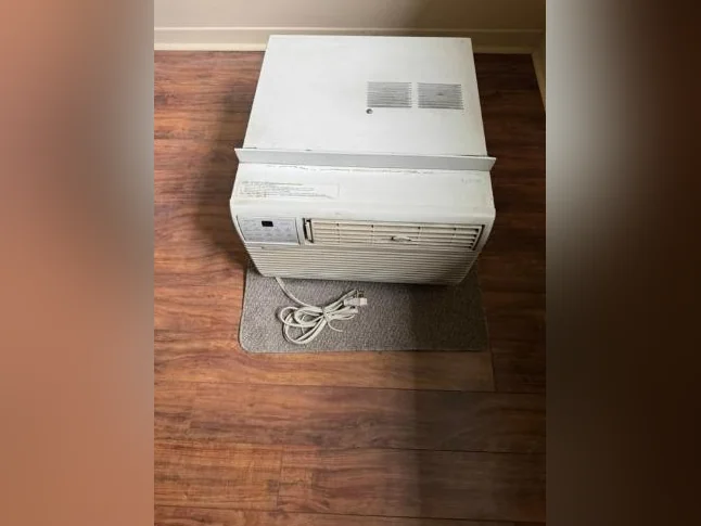Air climatisé murale 10 000 BTU thumbnail 2