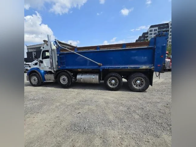 Peterbilt 579 2015 à vendre thumbnail 8