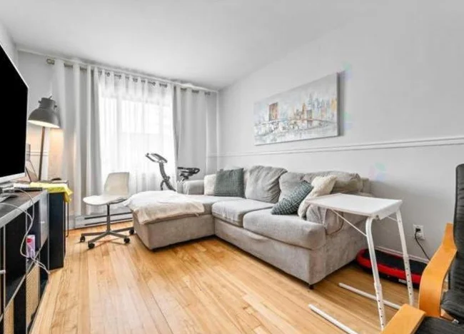 Grand 5 1/2 à louer pour le 1er juillet au 9310 avenue Bruchési à Montréal , Faites -vite! thumbnail 3