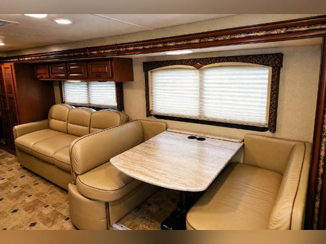 2015 Thor hurricane 34f thumbnail 4