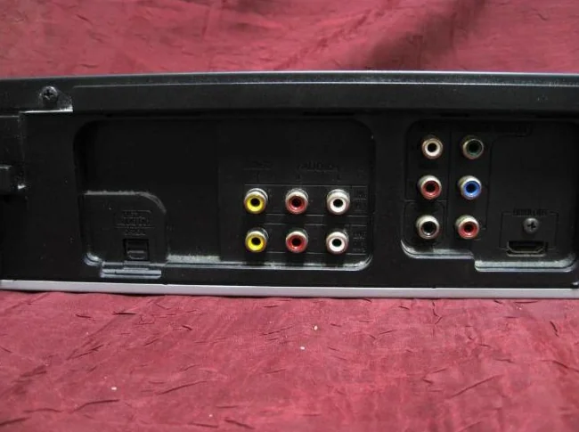 Lecteur combiné DVD/VHS Samsung DVD-V9800 (HDMI, VHS) thumbnail 2