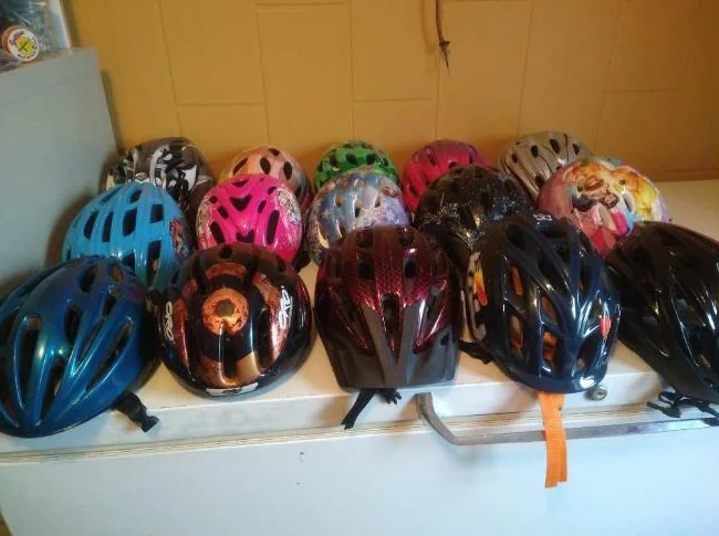 casques de vélo au choix enfant et adultes 7$ chacun