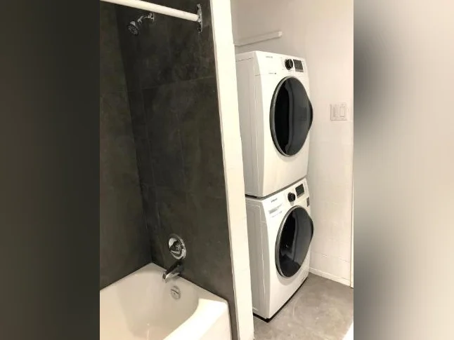 Studio chauffé à louer incluant 5 électroménagers – disponible 1er août 2026 thumbnail 10