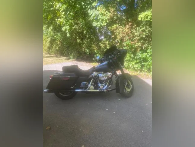 Harley Davidson FLHTC 2005