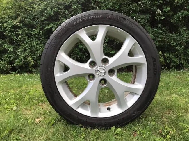 4x Mazda 17” mag 5x114.3 + 205/50R17 All season performance tire thumbnail 10