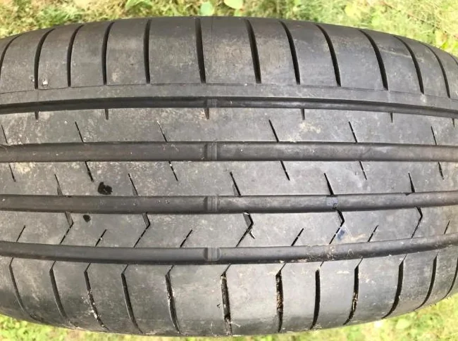4x Mazda 17” mag 5x114.3 + 205/50R17 All season performance tire thumbnail 8