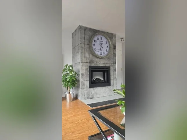 Logement meublé à Laval, stationnement inclus, près métro thumbnail 10