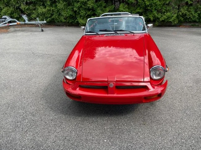 MGB ROUGE BRITISH CAR 1977 thumbnail 2
