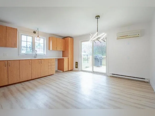 Maison 4 ½ à Louer - à proximité du Lac Magog