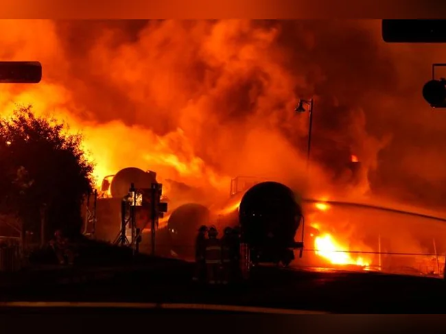 "6 Juillet 2013", film sur la tragédie du Lac-Mégantic en DVD, 8 épisodes thumbnail 3