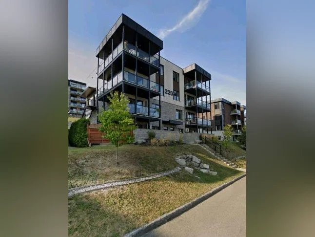 Grand 4 1/2 situé à Beauport