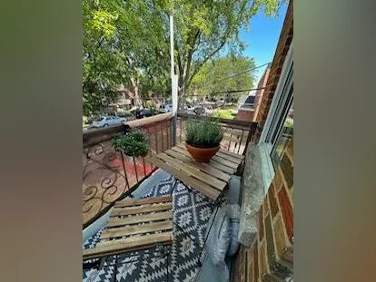 3 1/2 haut de triplex à louer !