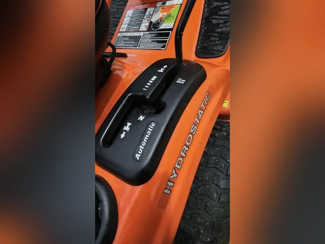 Tracteur à gazon Hydrostatique Ariens thumbnail 7
