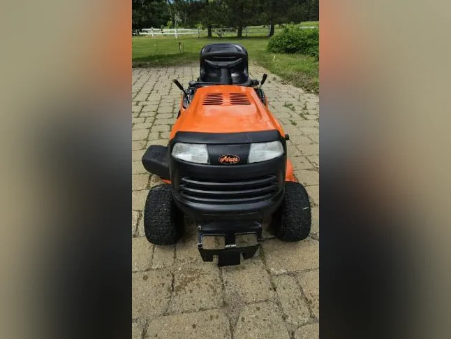 Tracteur à gazon Hydrostatique Ariens thumbnail 3