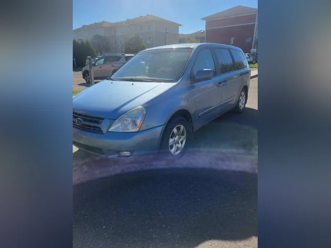 KIA SEDONA 2009 thumbnail 3