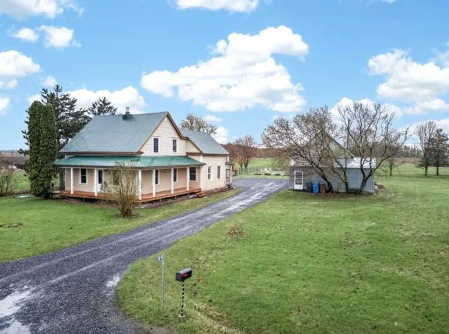 Maison de campagne ancestrale rénovée, aucun voisin, vue sur la rivière, piscine, 3 garages et bien plus