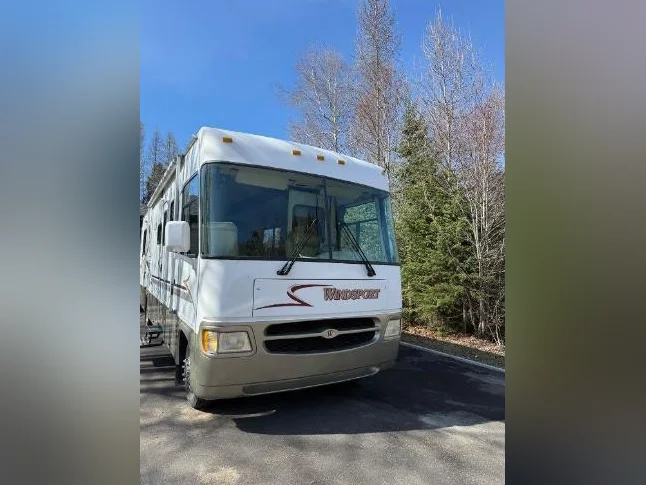 Winnebago Windsport 2002, 32 pieds thumbnail 2