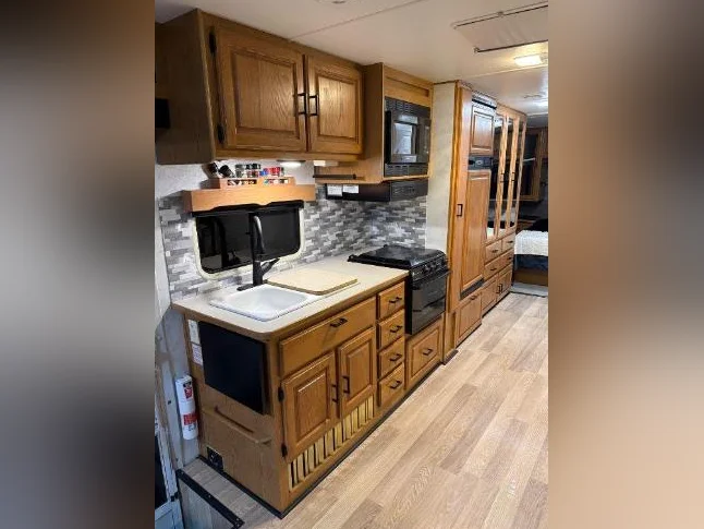 Winnebago Windsport 2002, 32 pieds thumbnail 10