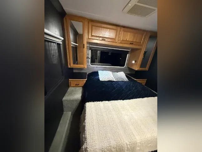 Winnebago Windsport 2002, 32 pieds thumbnail 9