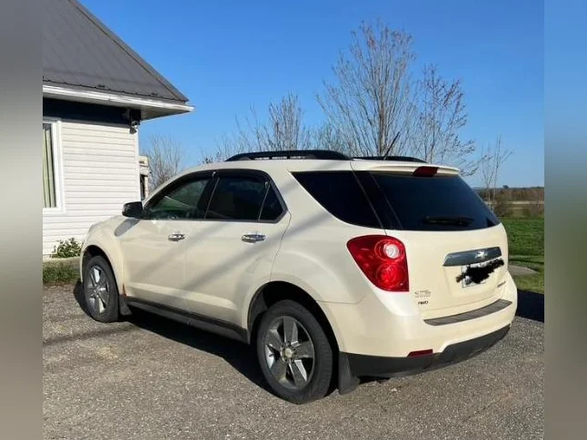 VUS Chevrolet Equinox AWD thumbnail 4